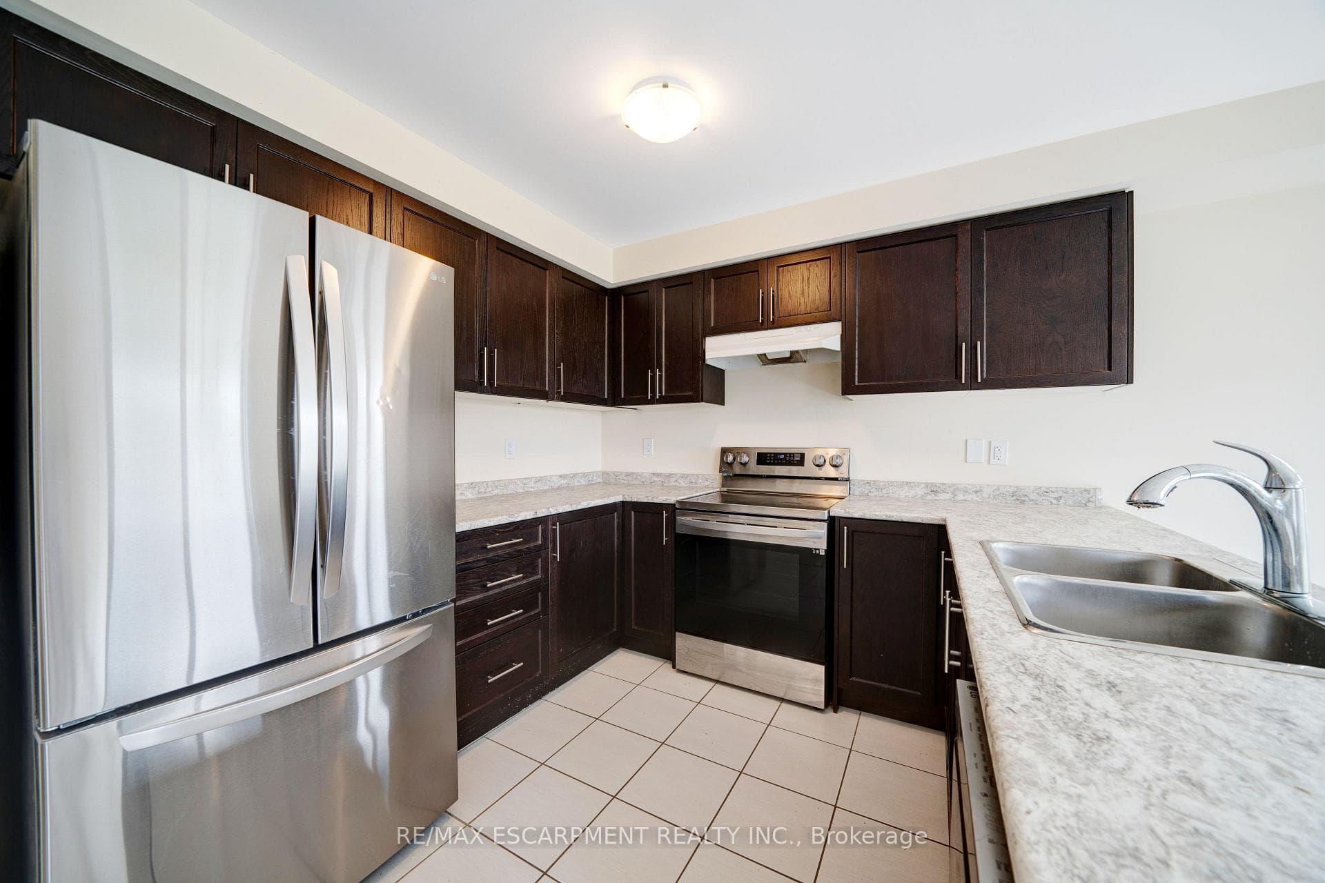 44 Carew Boulevard photo 18
