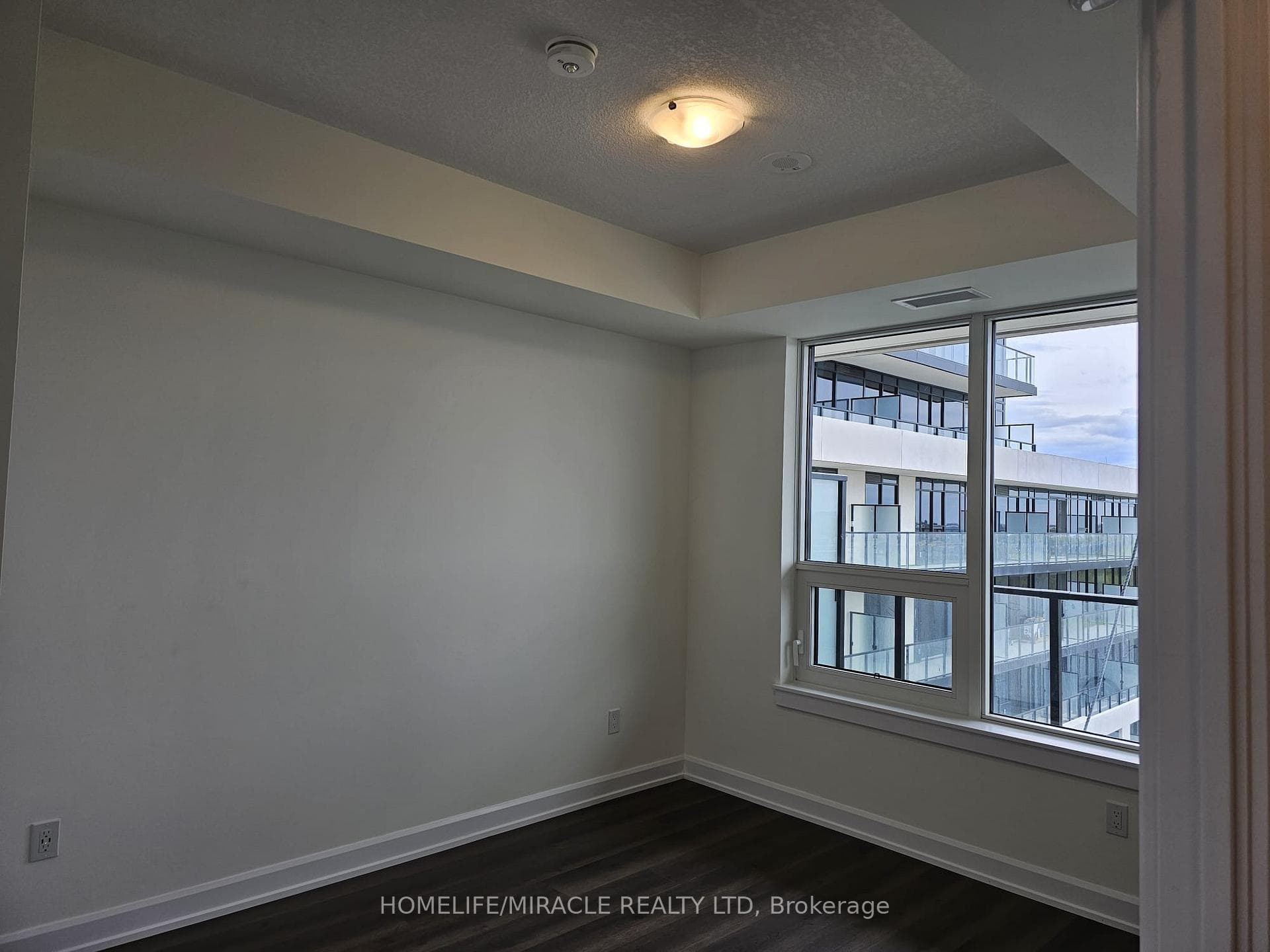 3220 William Coltson Avenue Unit 803 photo 14