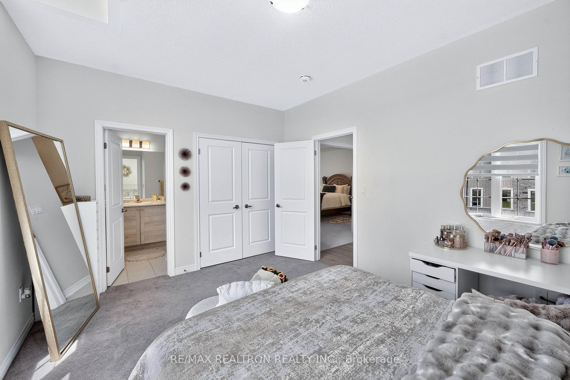 40 Auckland Drive photo 26