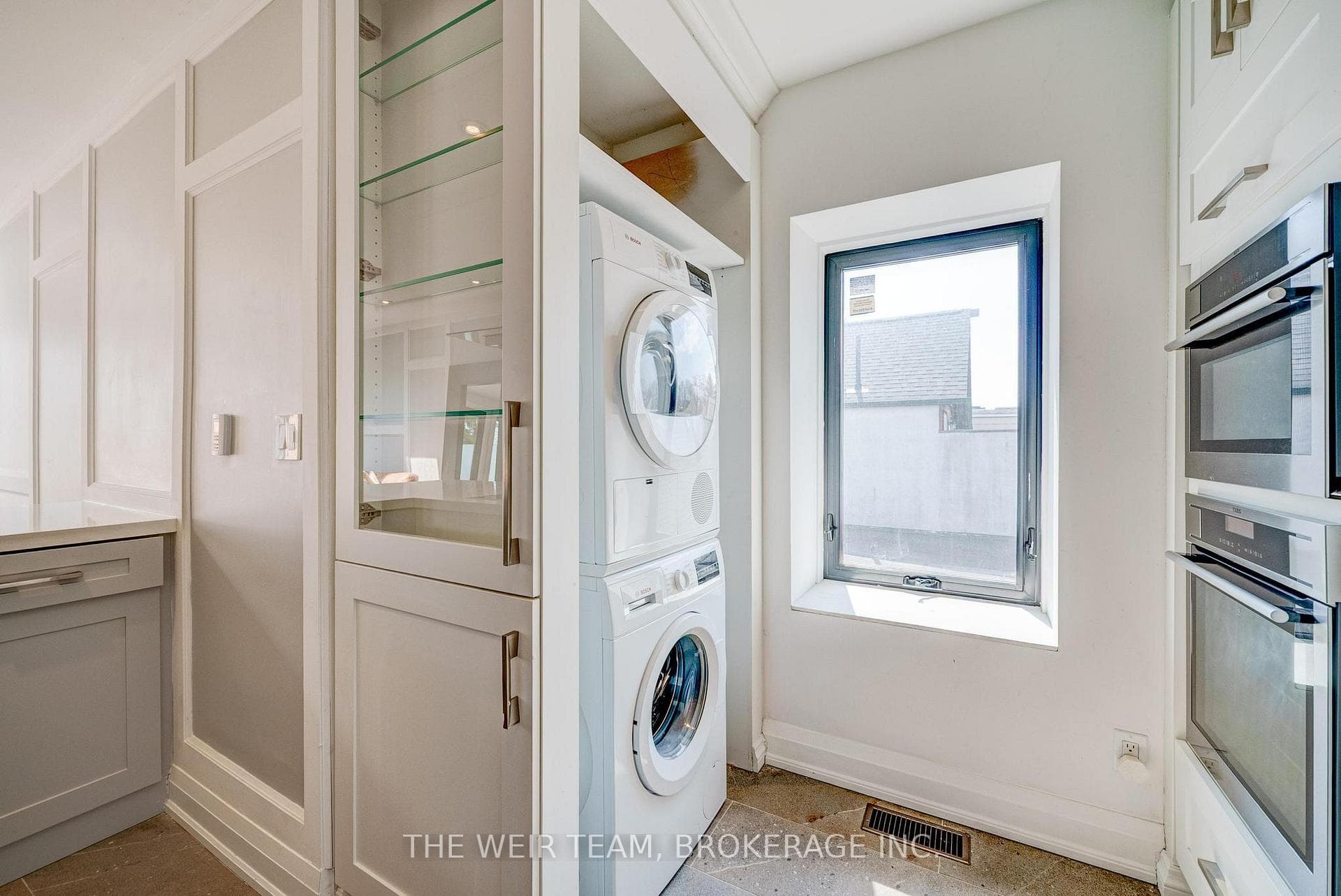 245 Ashdale Avenue Unit Upper photo 24