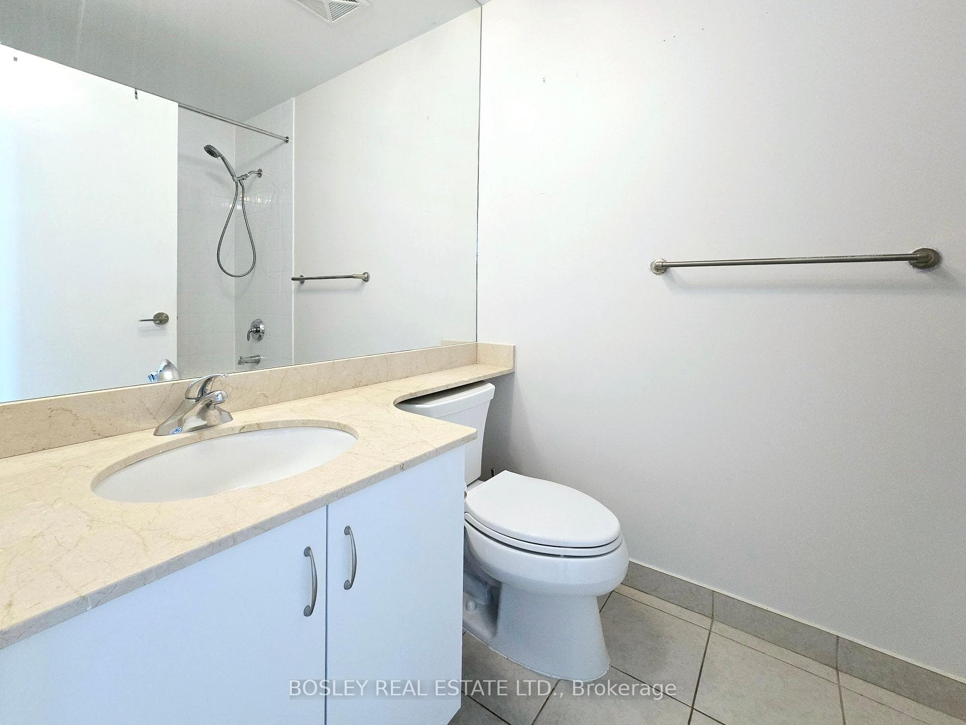 209 Fort York Boulevard Unit 1661 photo 9