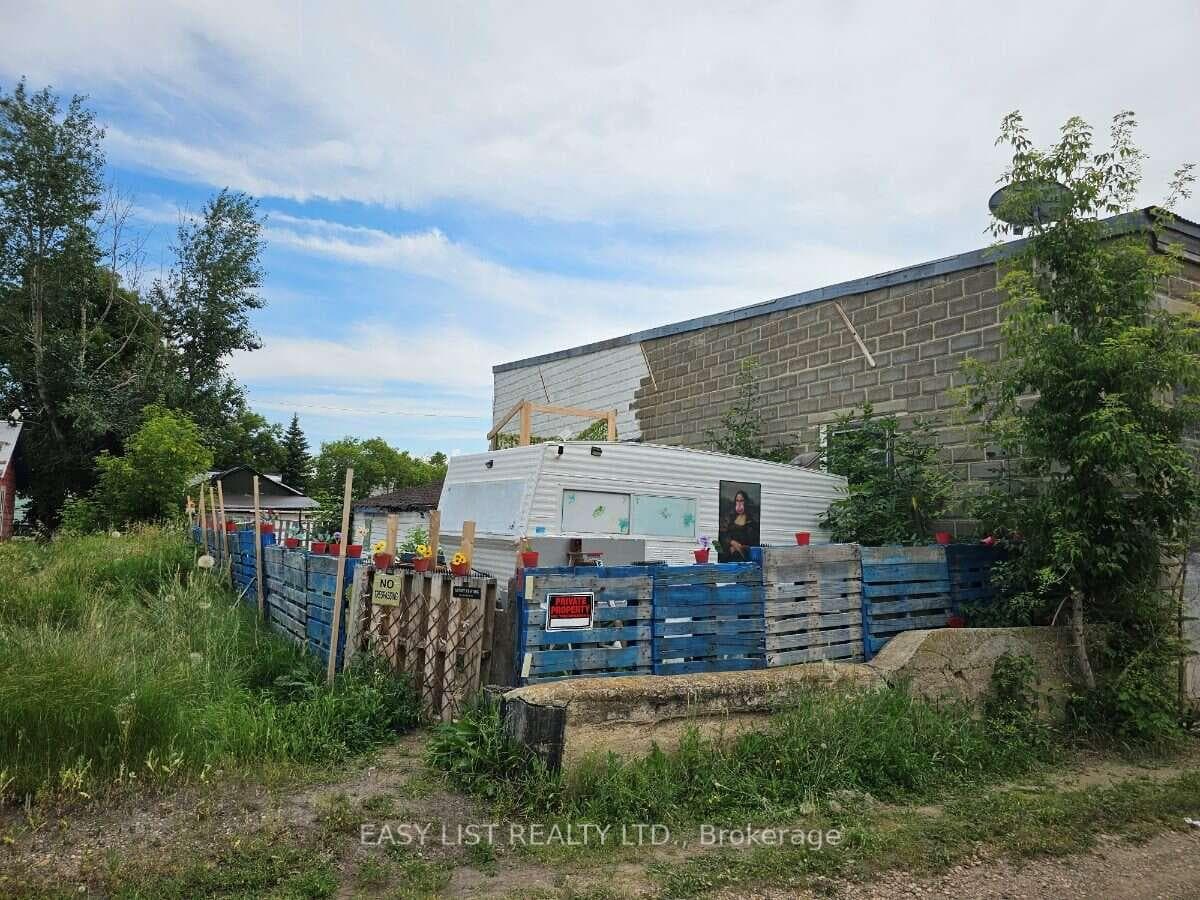 30 McKenzie Avenue photo 6
