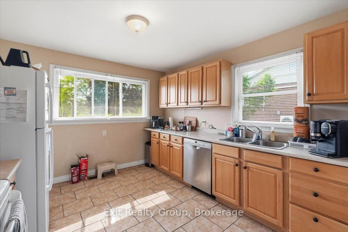 109 Aikins Road photo 9