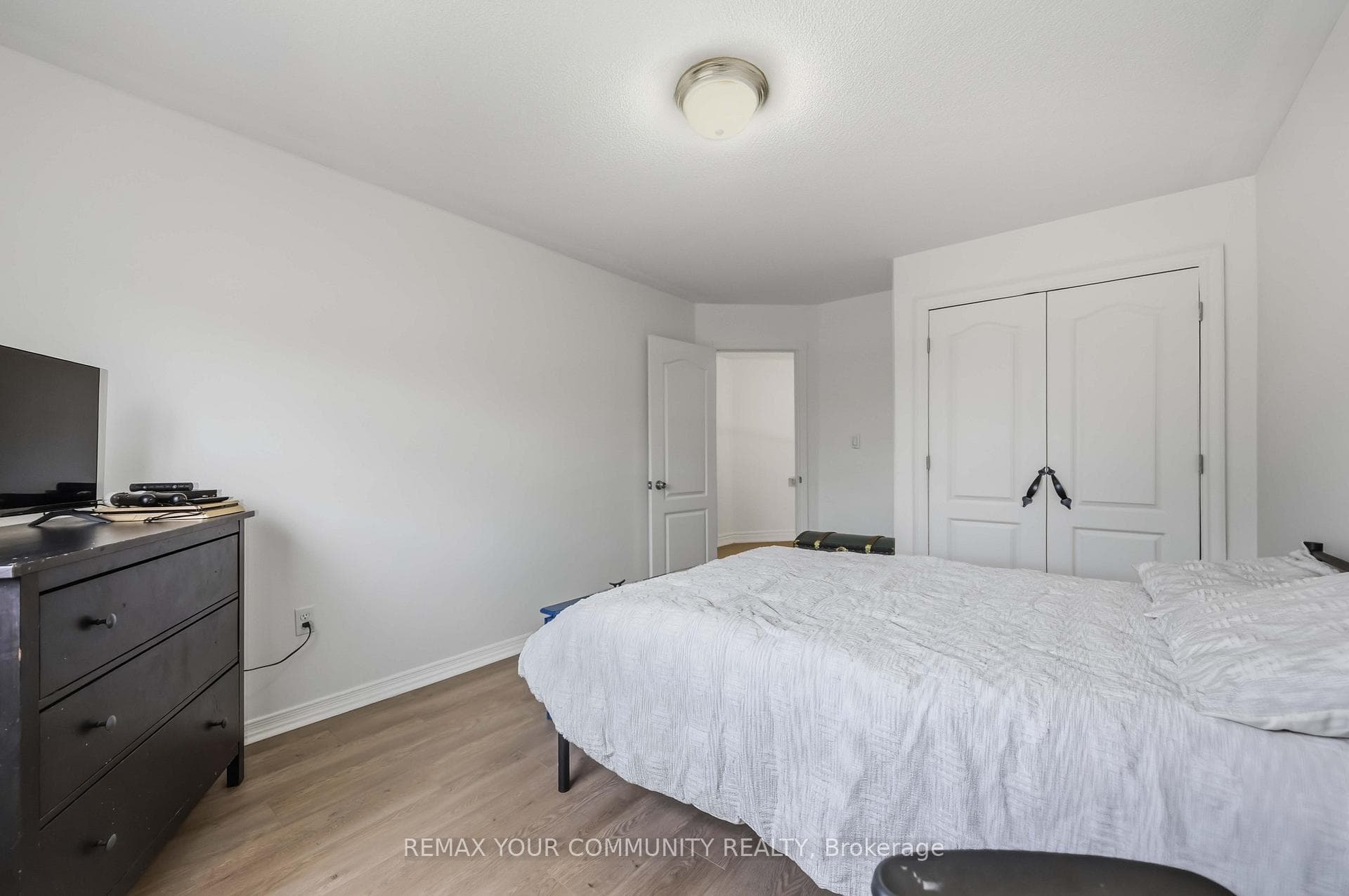 56 Hirst Avenue photo 33