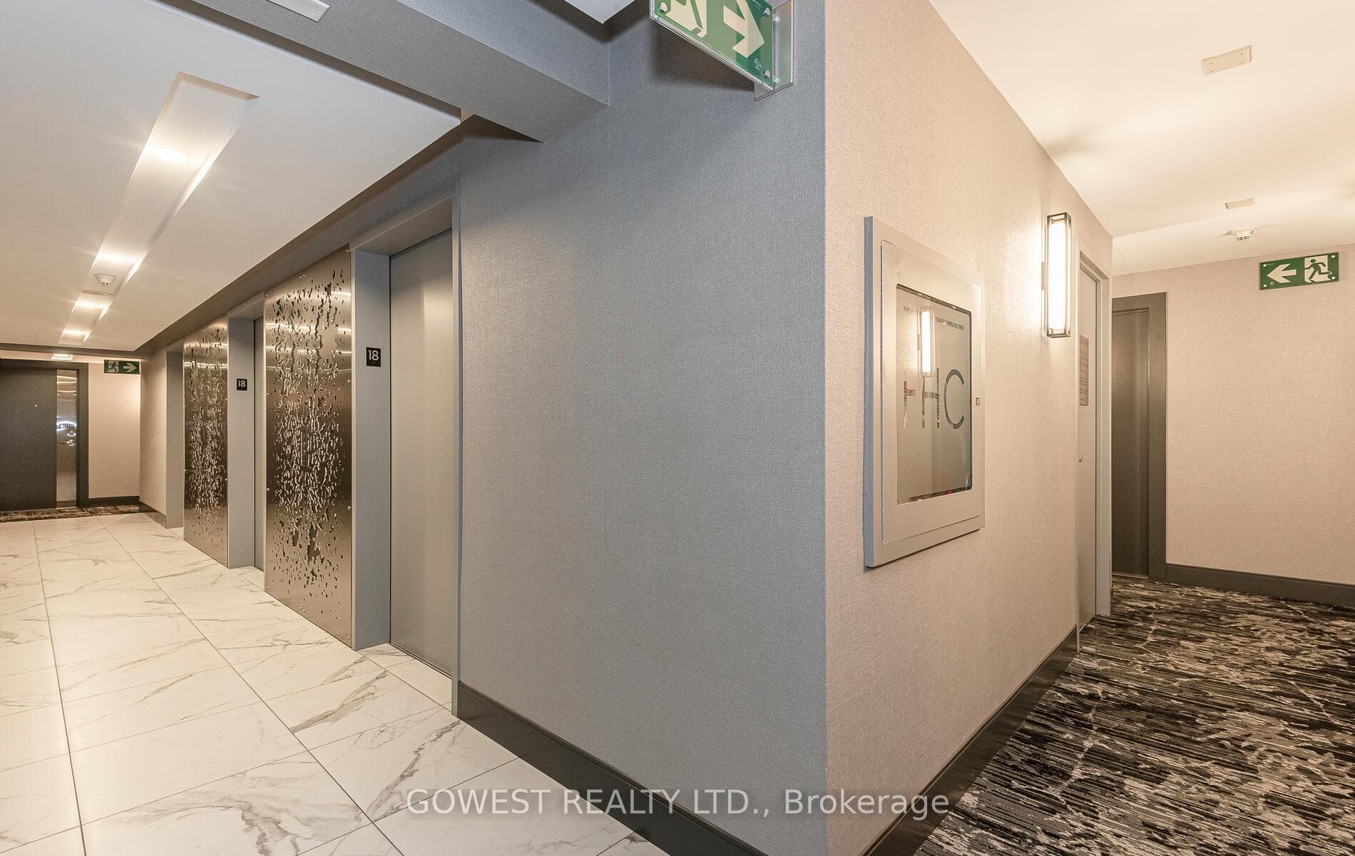 8 TELEGRAM Mews Unit 1810 photo 3
