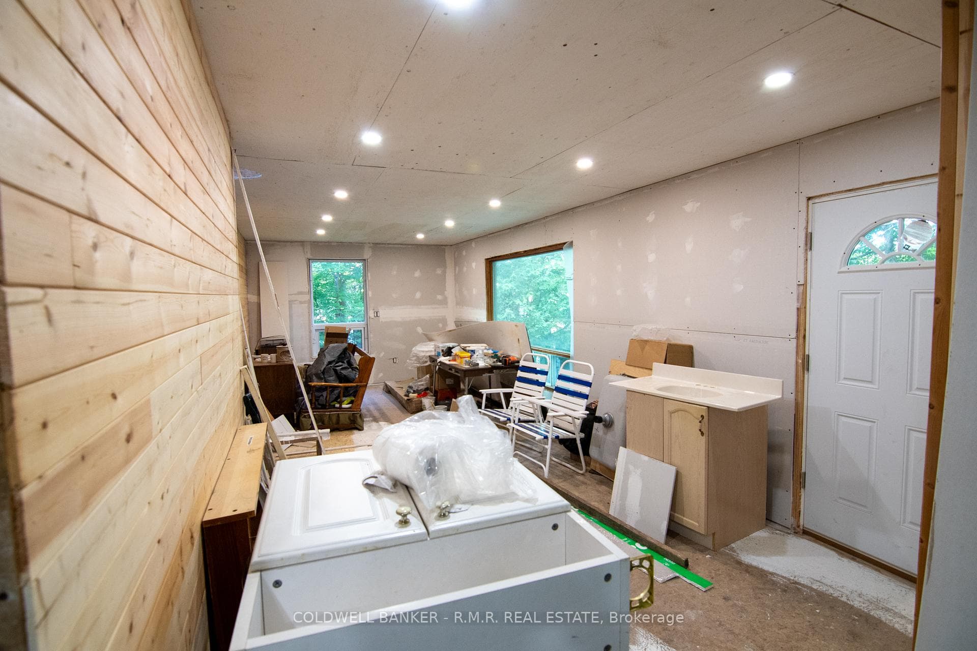 1046 Argillette Road photo 4