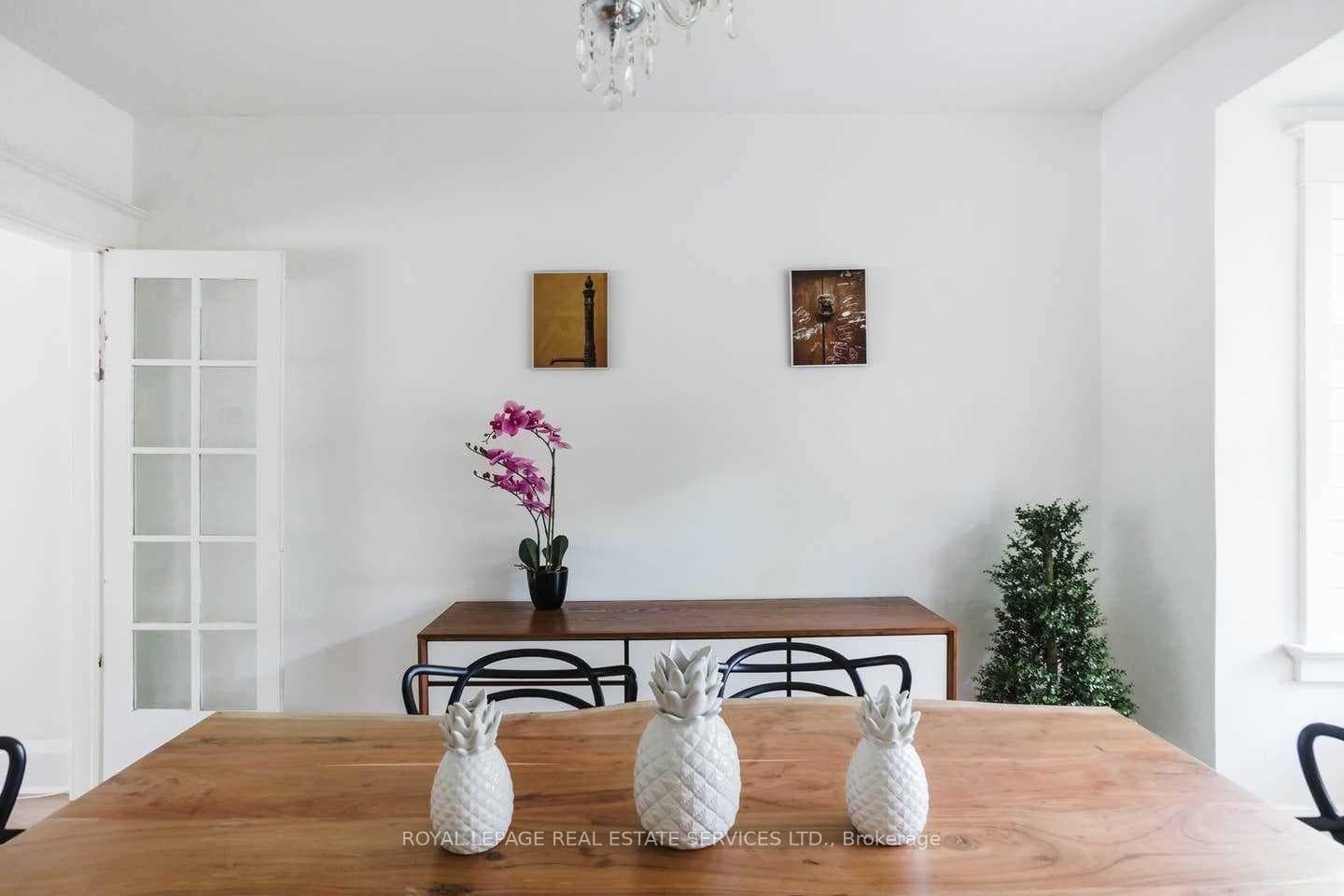 110 Manor Road photo 6