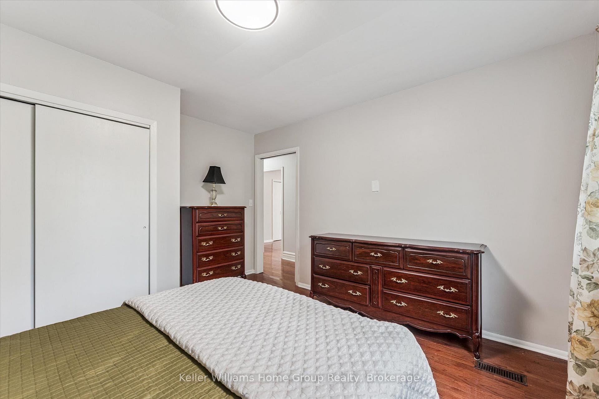 16 Eleanor Court photo 22