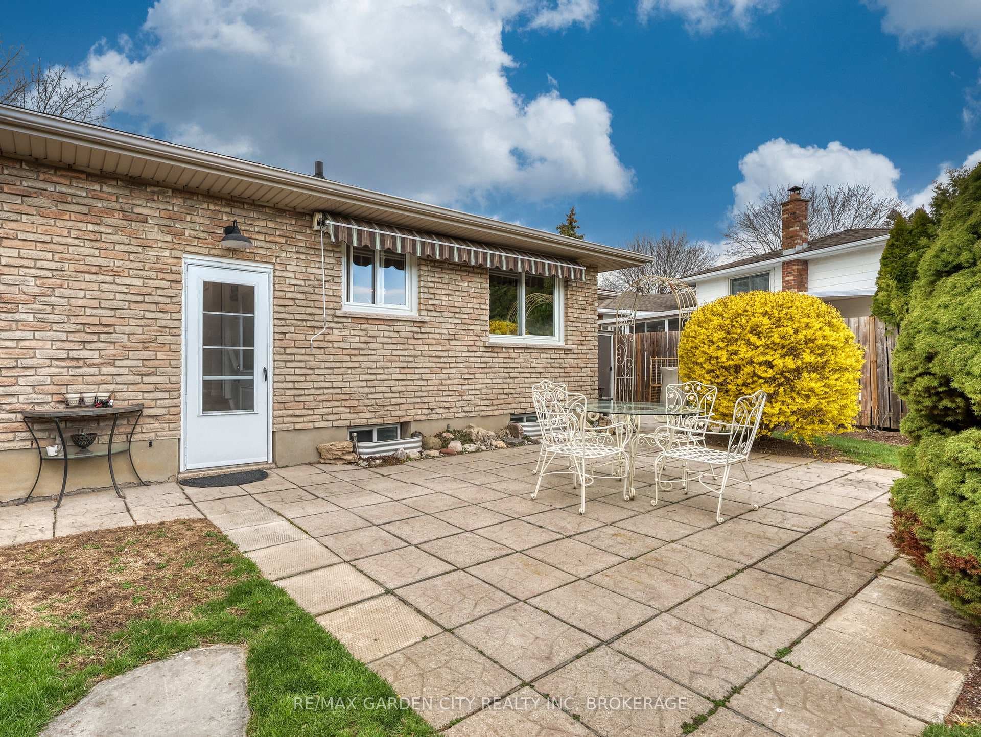 30 Glenview Avenue photo 6
