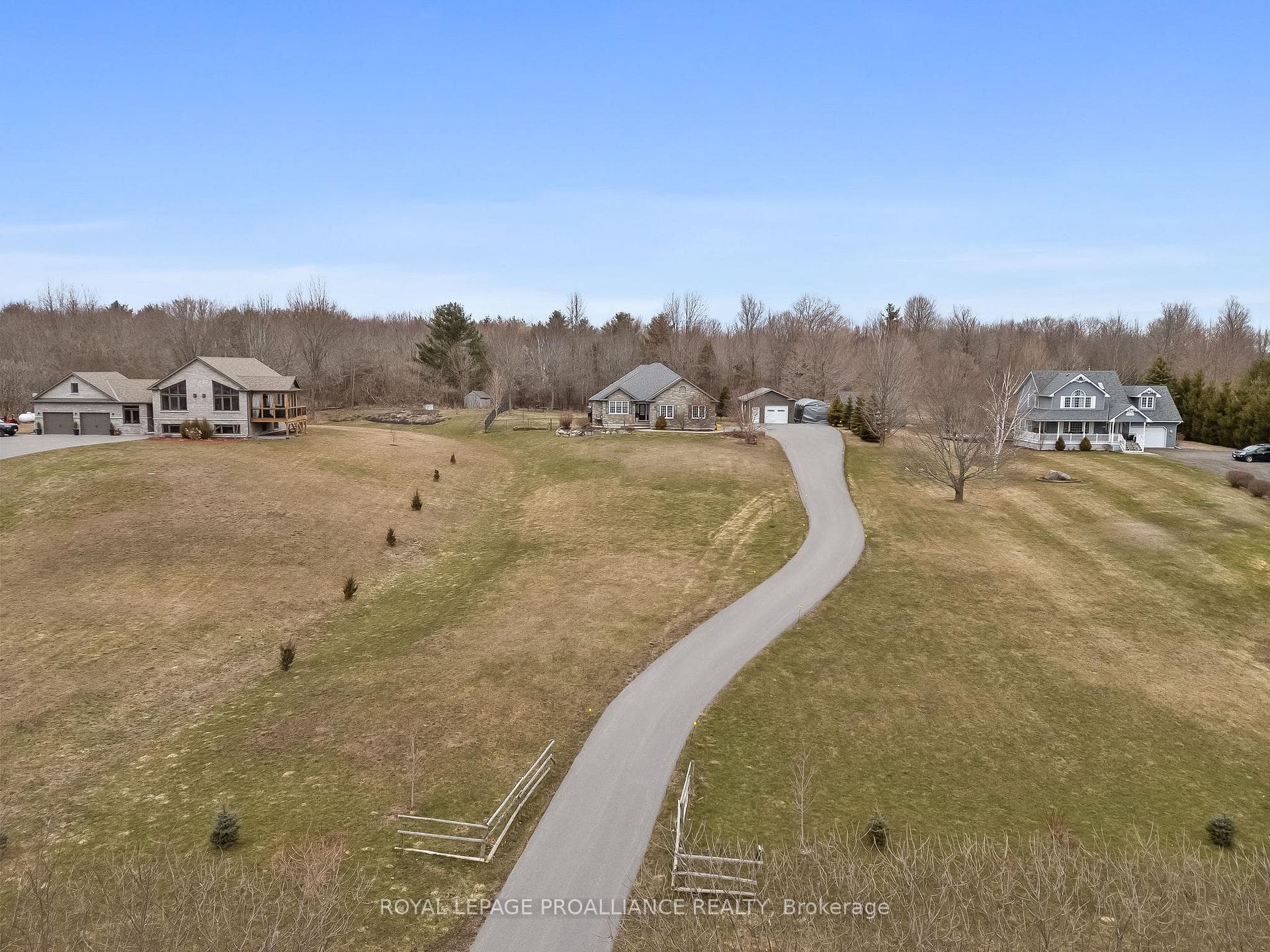 532 Smith Street photo 3