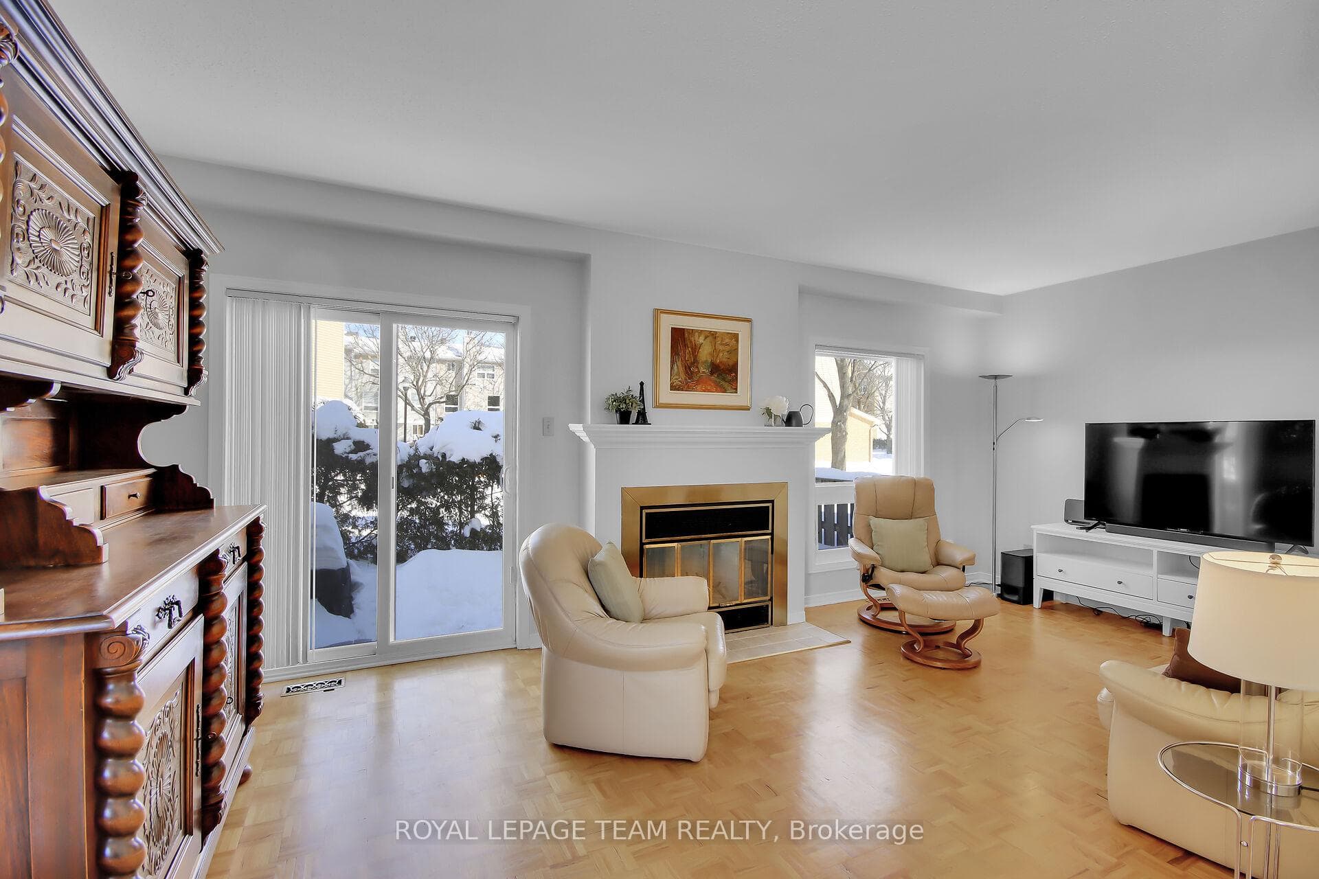 3A Maple Ridge Crescent photo 6