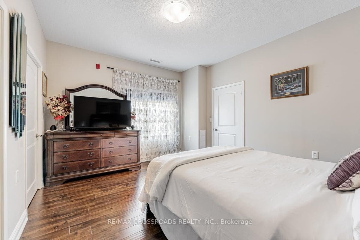 15450 Yonge Street Unit 104 photo 20