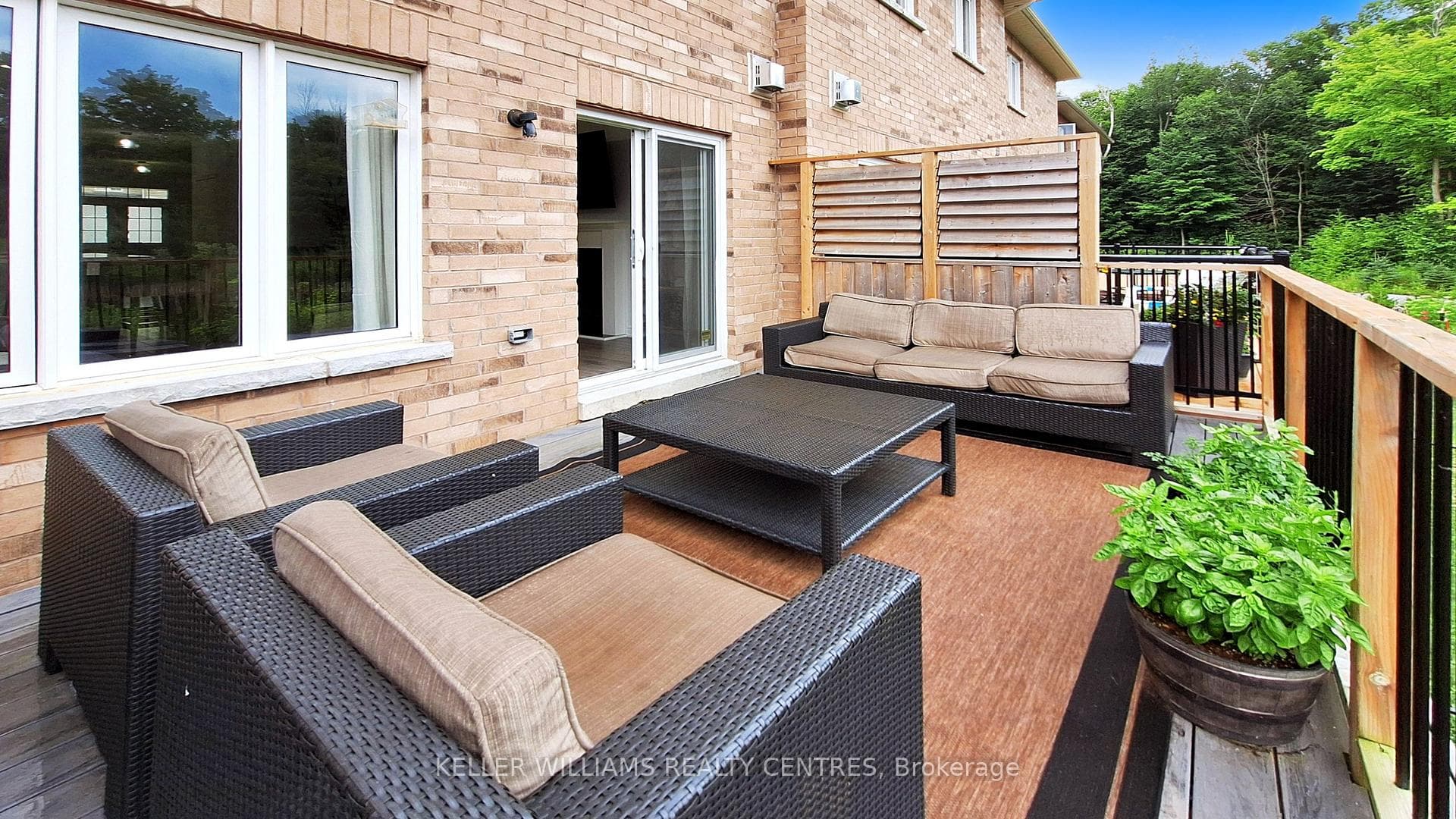 12 Prosser Crescent photo 30