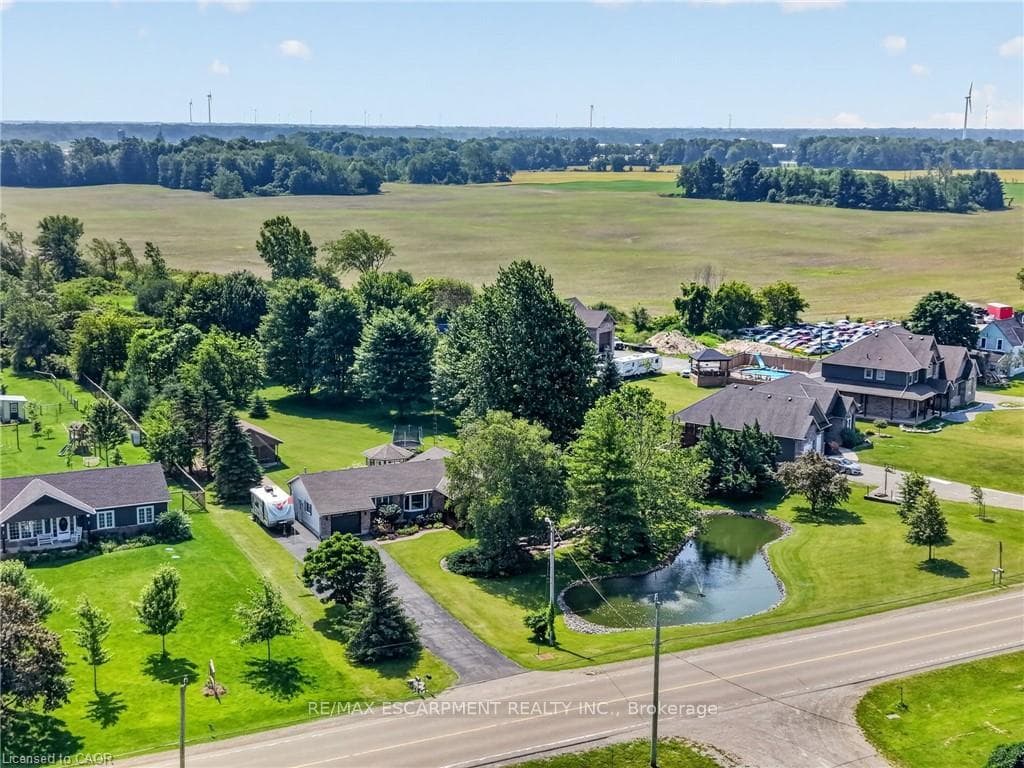 952 Robinson Road photo 4
