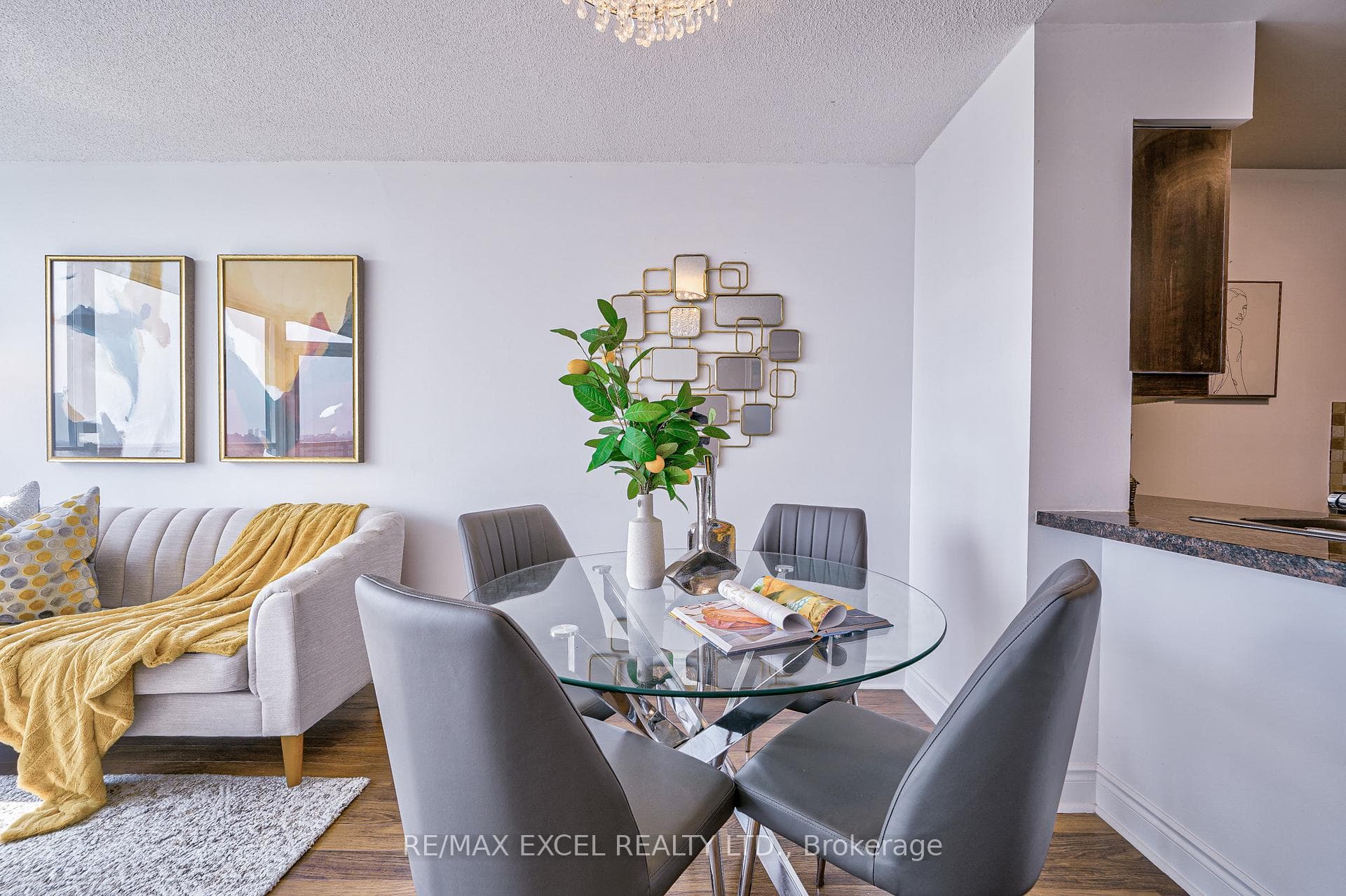 25 Greenview Avenue Unit 1717 photo 11