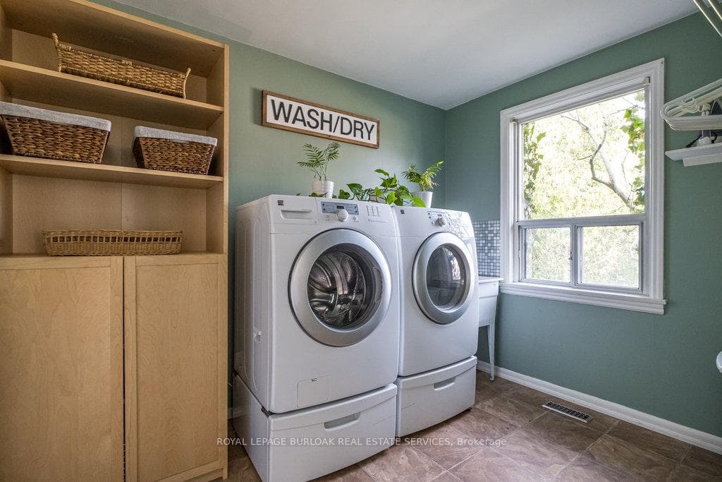 1358 Leighland Road photo 11