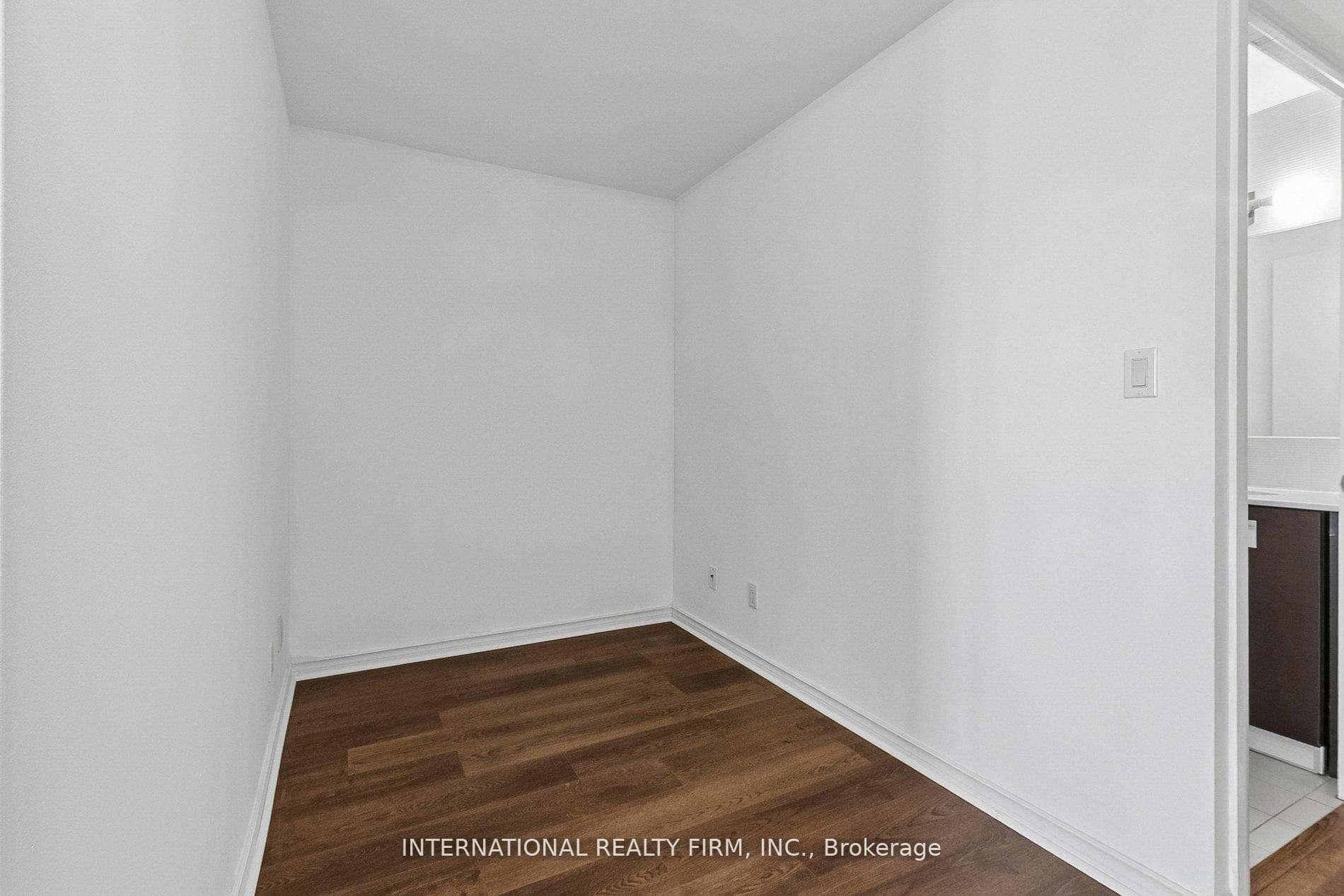 3391 Bloor Street Unit 1011 photo 37