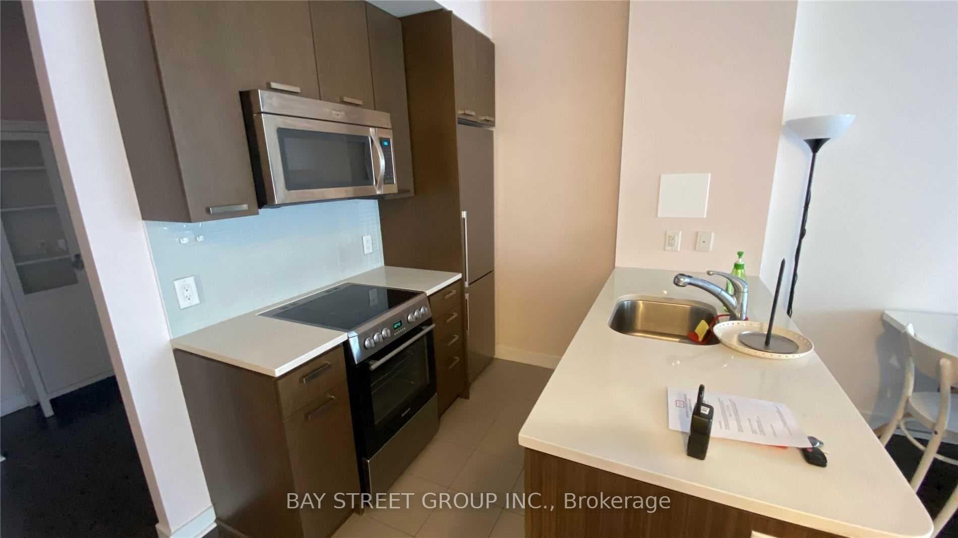 295 Adelaide Street Unit 2006 photo 3