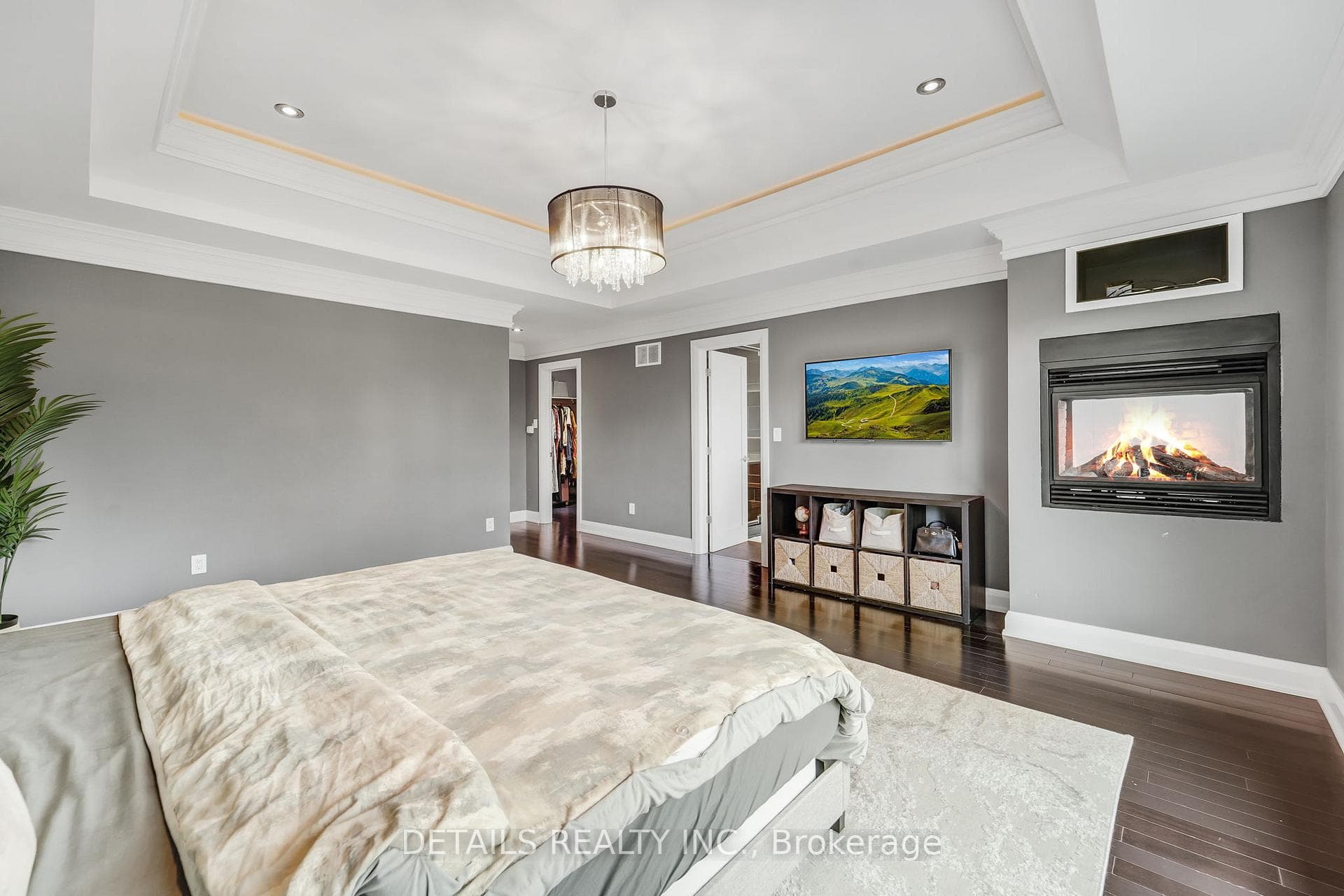71 Eleanor Drive photo 32