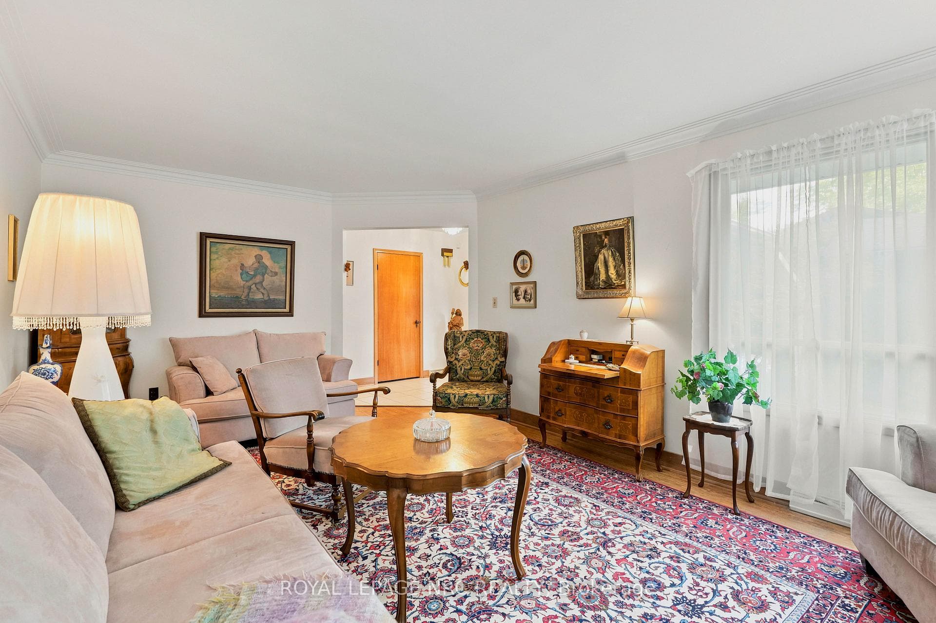 102 Masterson Drive photo 8