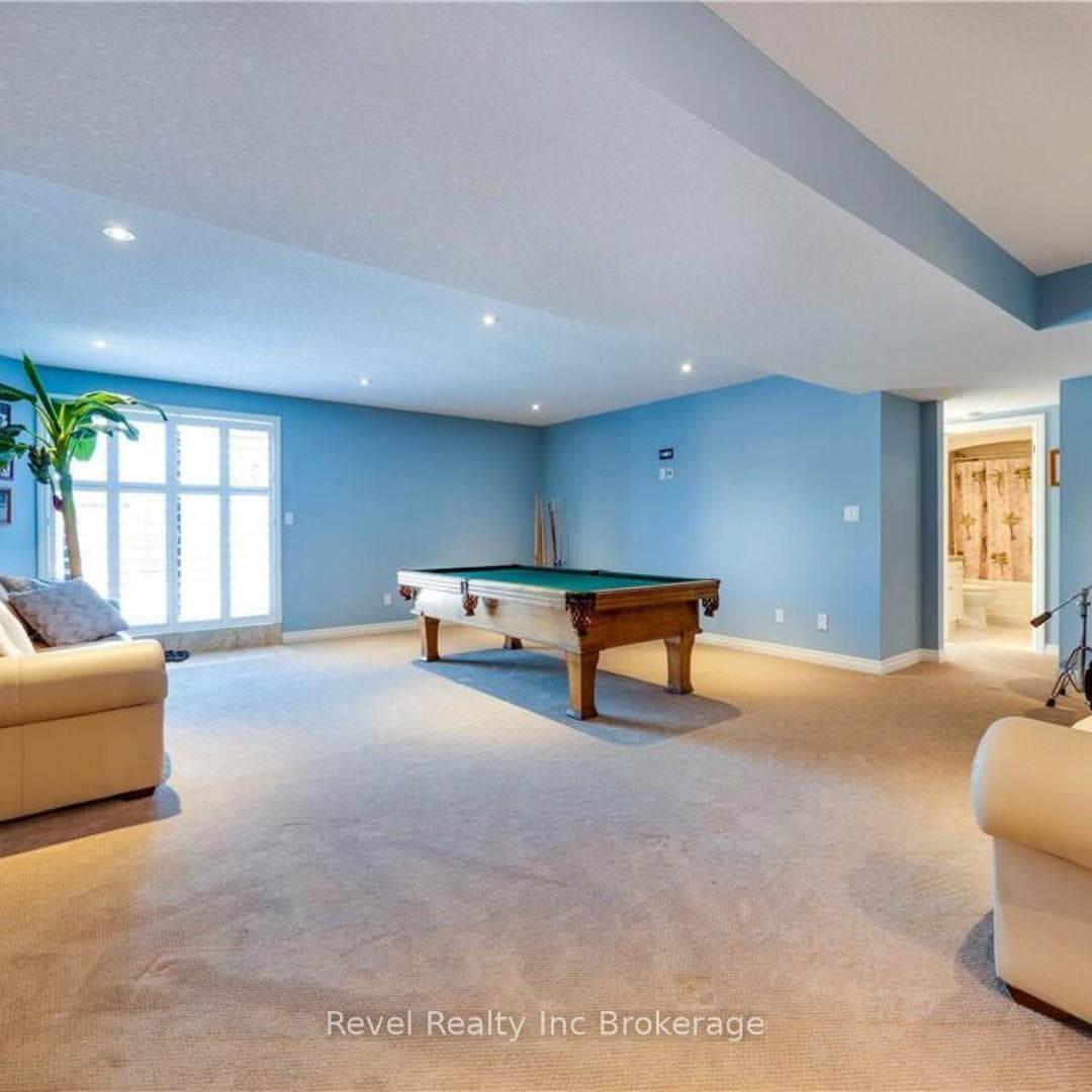 104 Ottawa Avenue photo 3