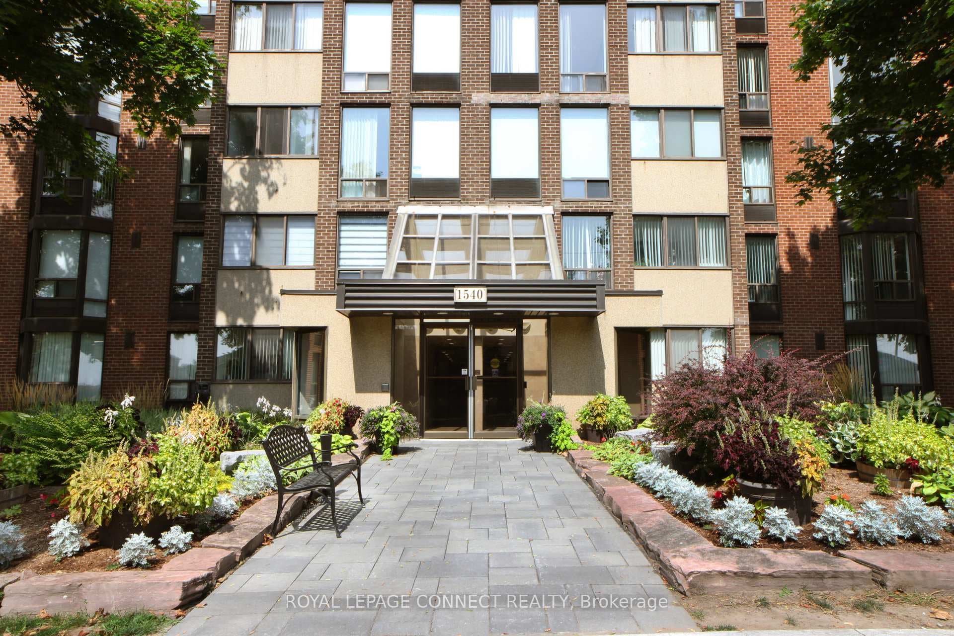 1540 Pickering Parkway Unit 408 photo 4