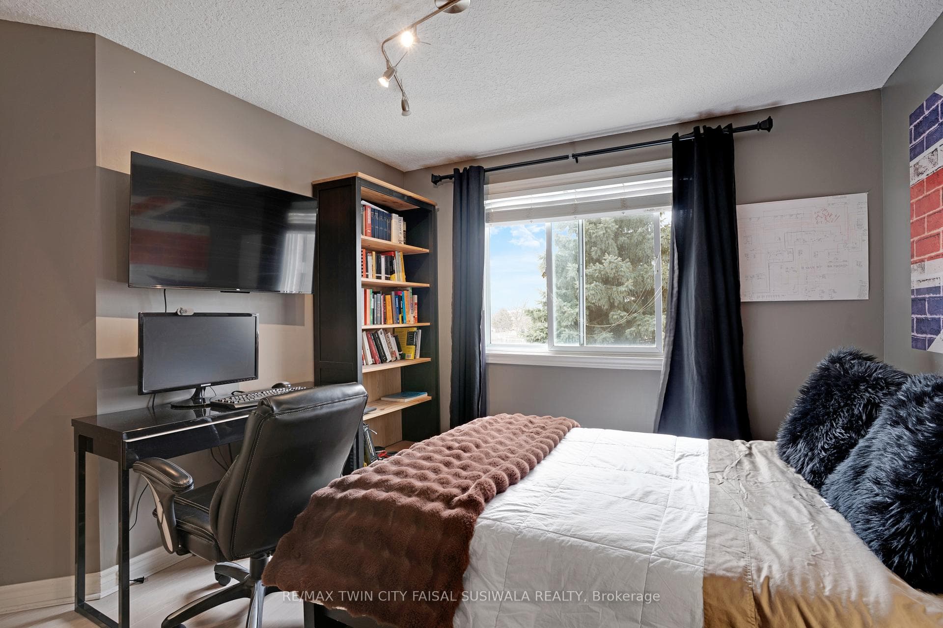 158 Mcmeeken Drive photo 38