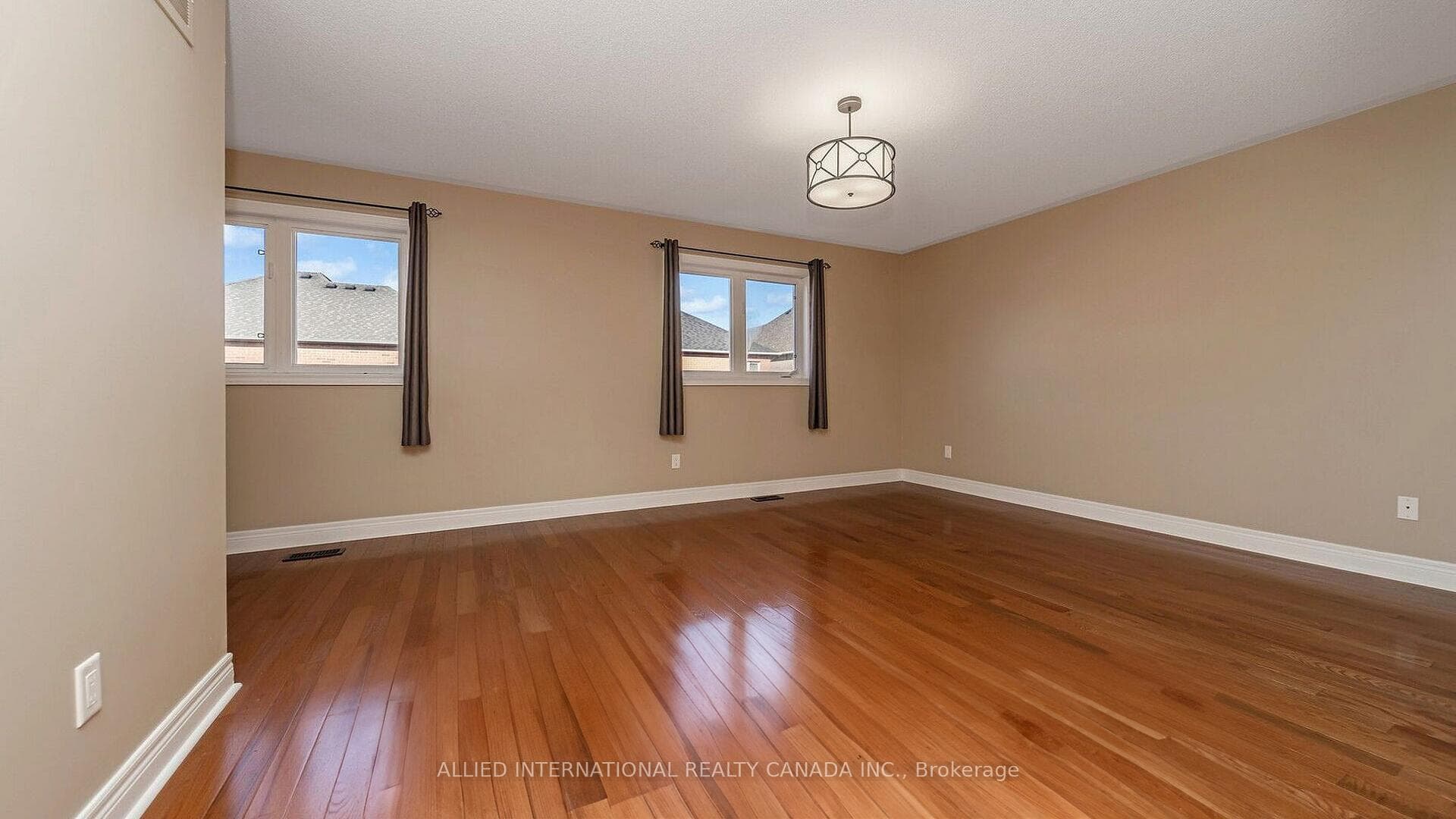 67 Saint Hubert Drive photo 17