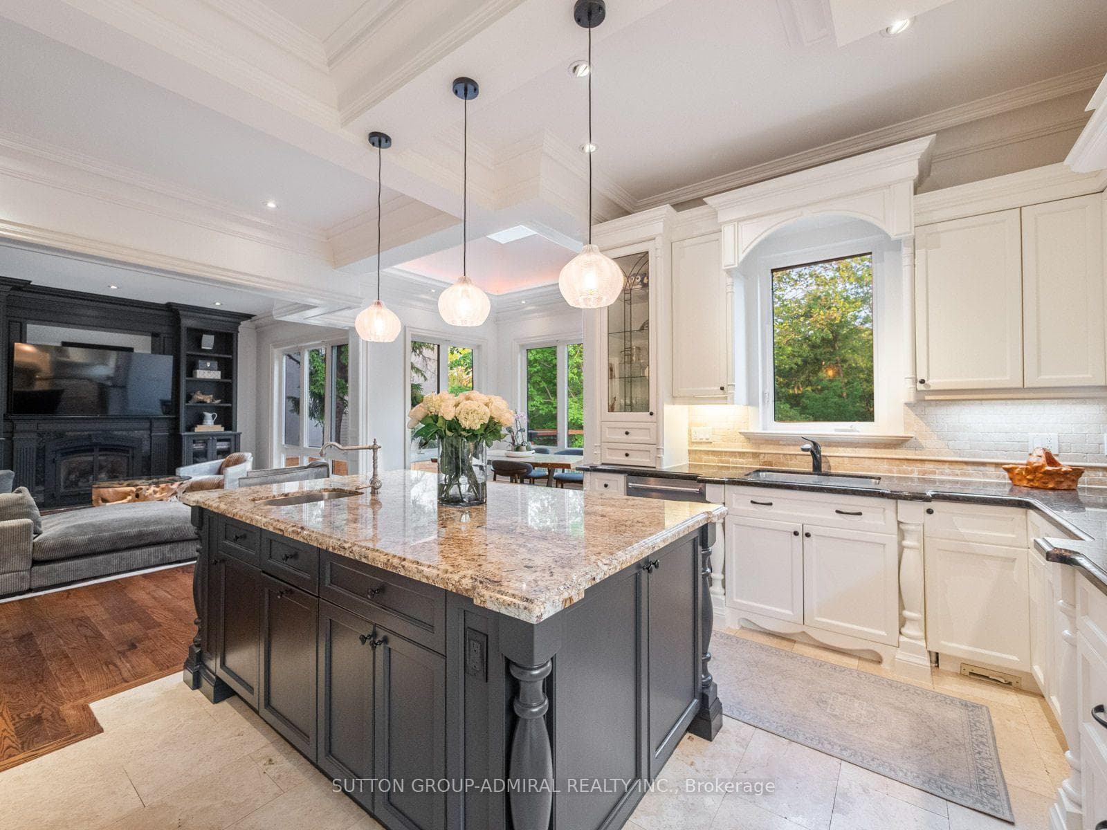 35 Wentworth Avenue photo 11