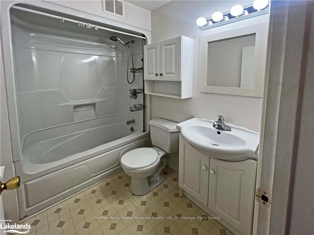 118 ISABELLA Street Unit 9 photo 15