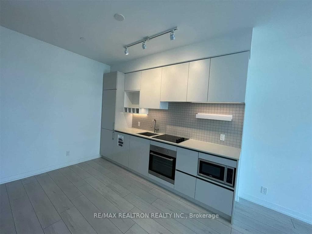 950 Portage Parkway Unit 3211 photo 8