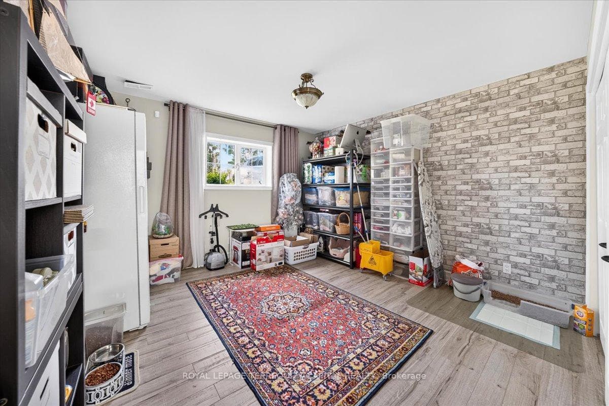 1192 St. Vincent Street photo 38