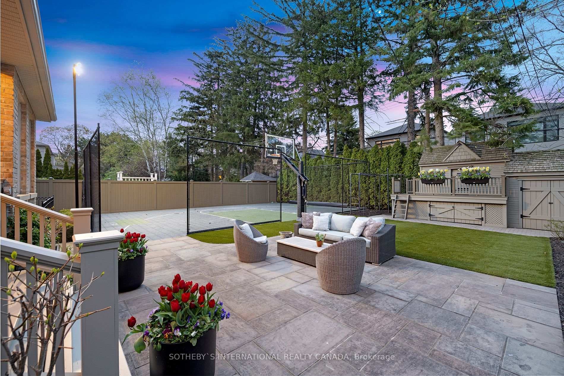 52 Nottingham Drive photo 33
