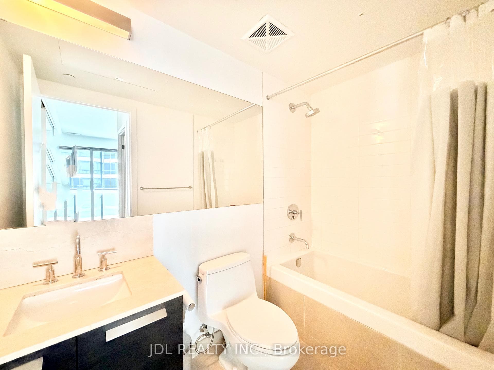 57 ST JOSEPH Street Unit 1108 photo 8