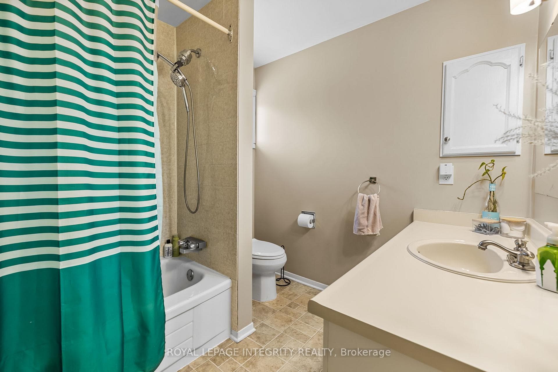 1090 Chablis Parkway photo 15