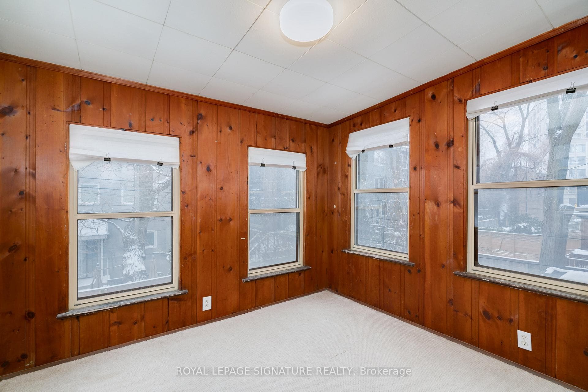 sunroom/dining
