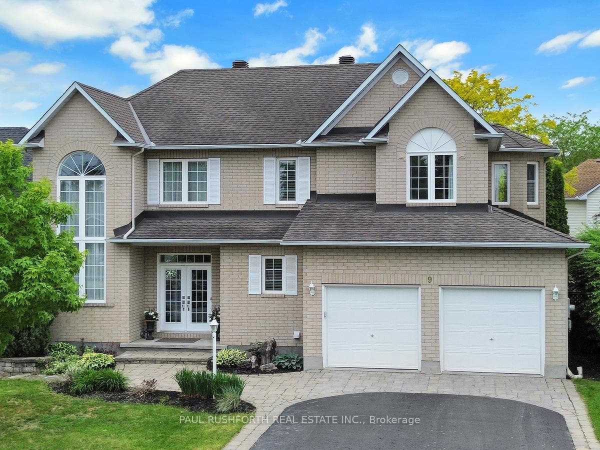9 Coachman Crescent