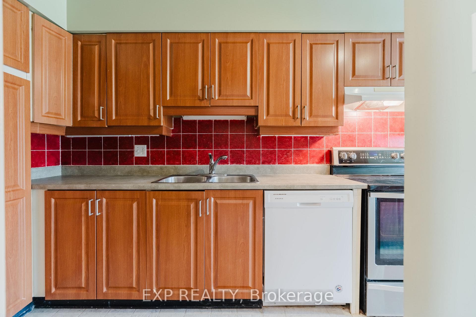6 Forsyth Lane Unit 29 photo 24