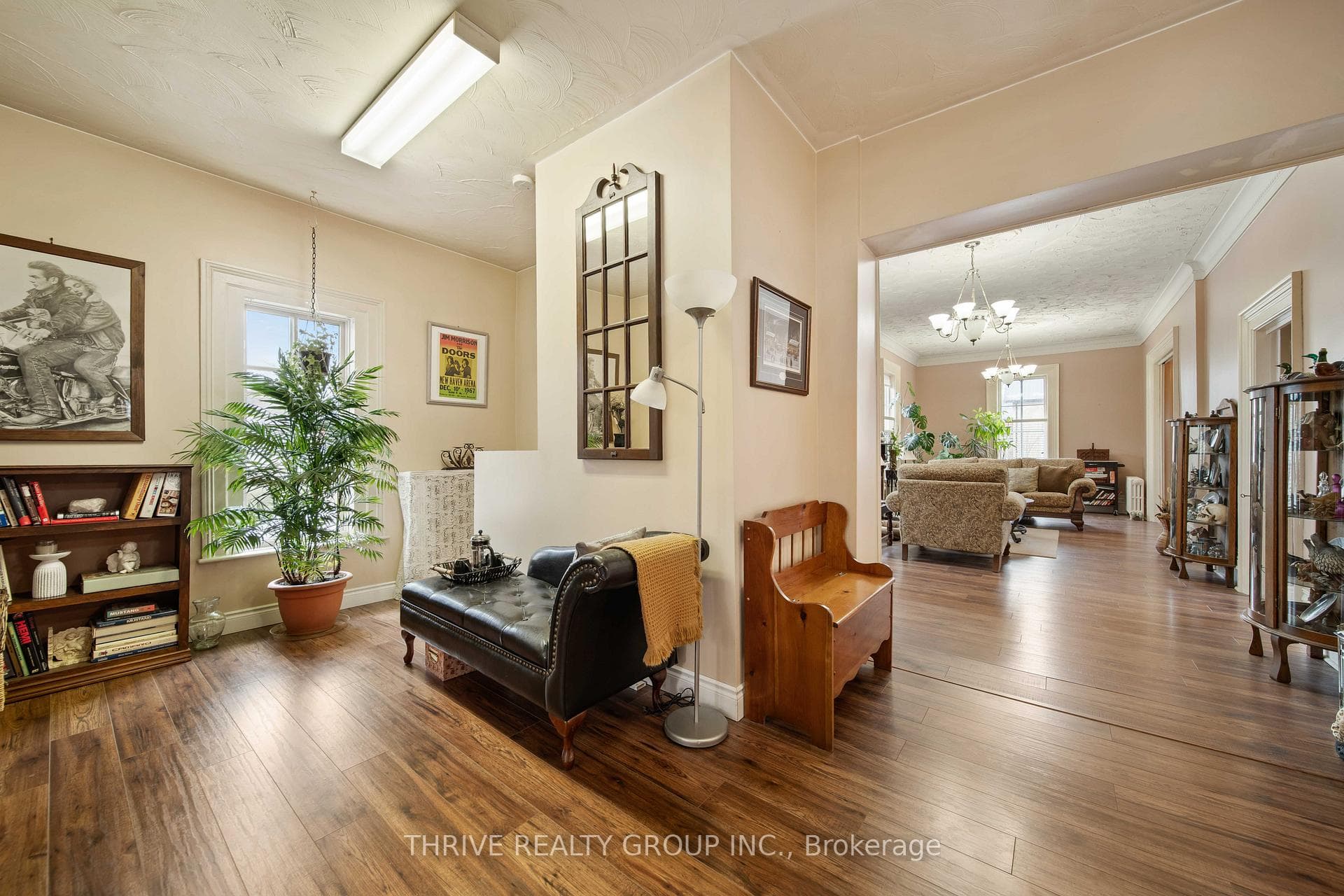 302 TALBOT Street photo 13
