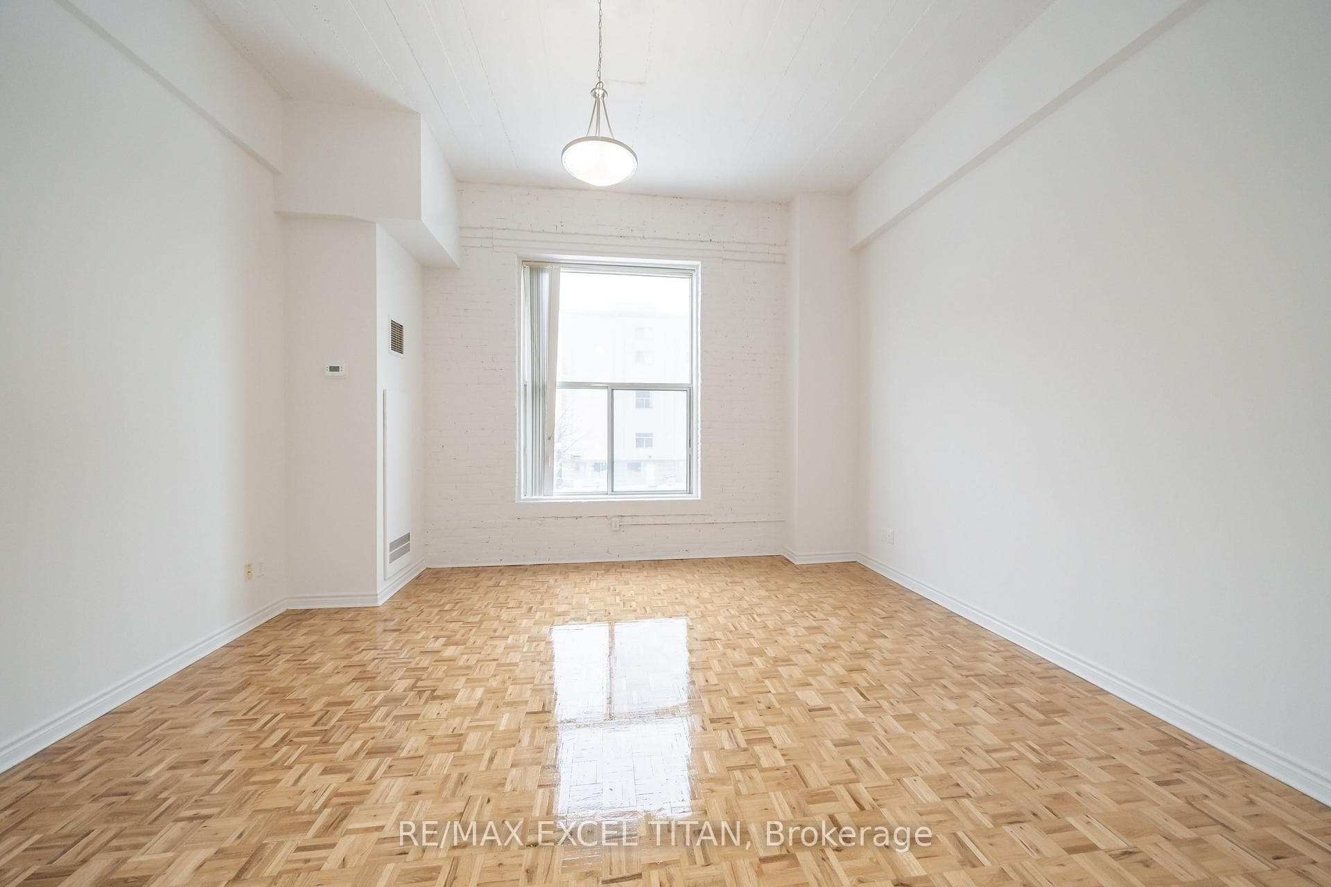 1407 Dupont Street Unit 315 photo 2
