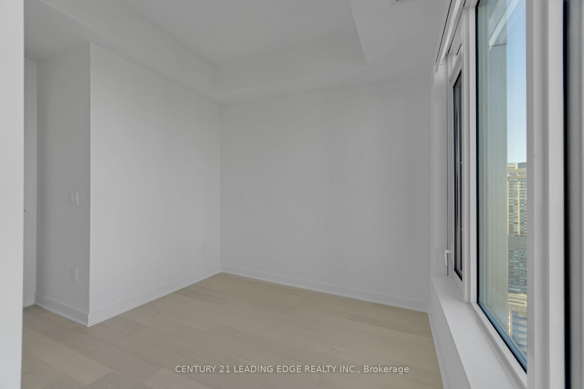 11 Yorkville Avenue Unit 3810 photo 27