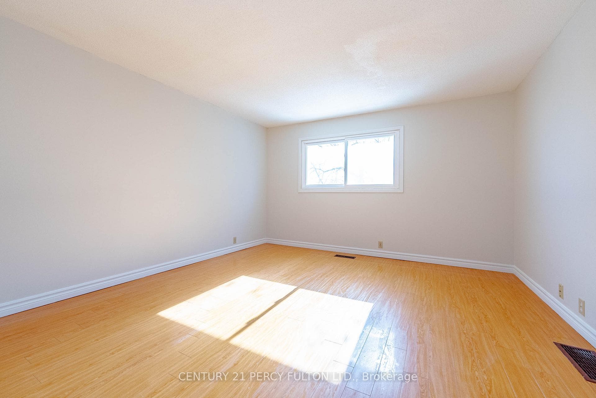 23 Pebblewood Avenue photo 24