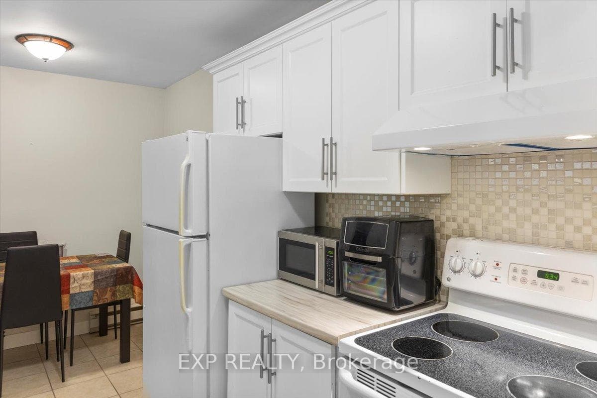 75 Huxley Street Unit 101 photo 11