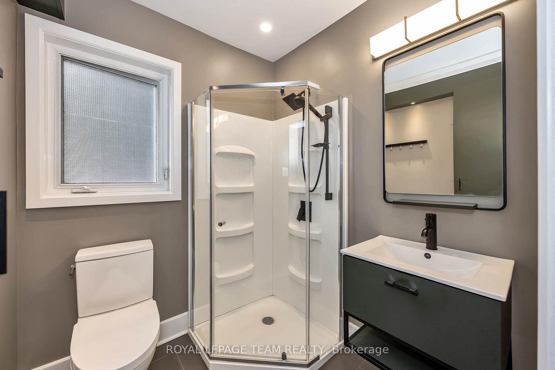 3-pc bathroom on main level
