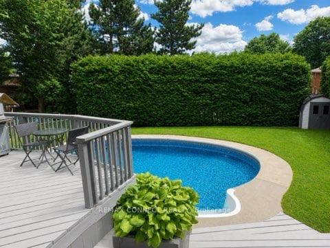 27 Radford Crescent photo 12