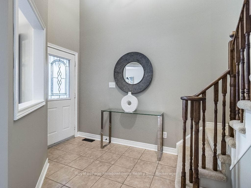 1059 Deacon Drive photo 4