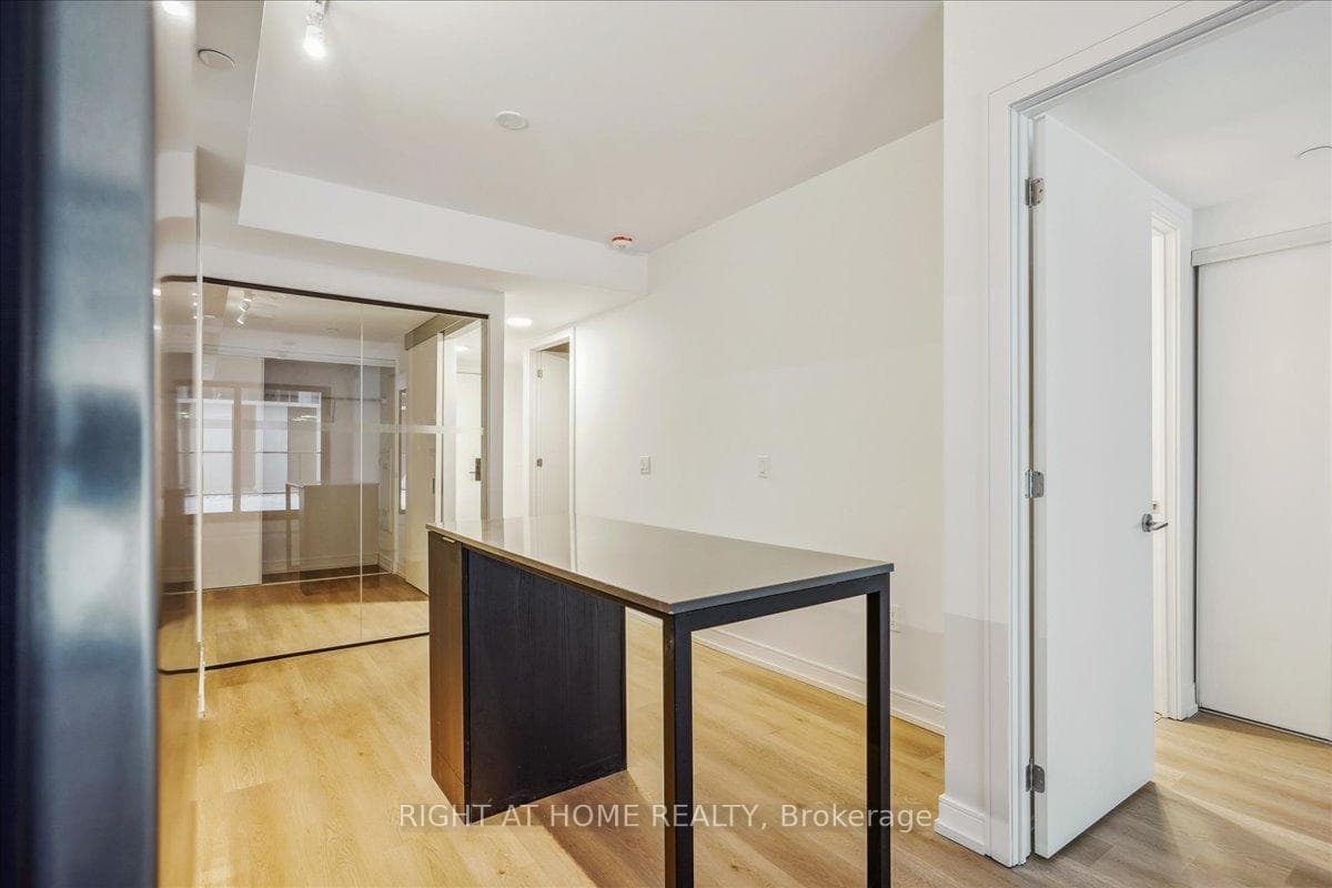 1 Jarvis Street Unit 320 photo 23
