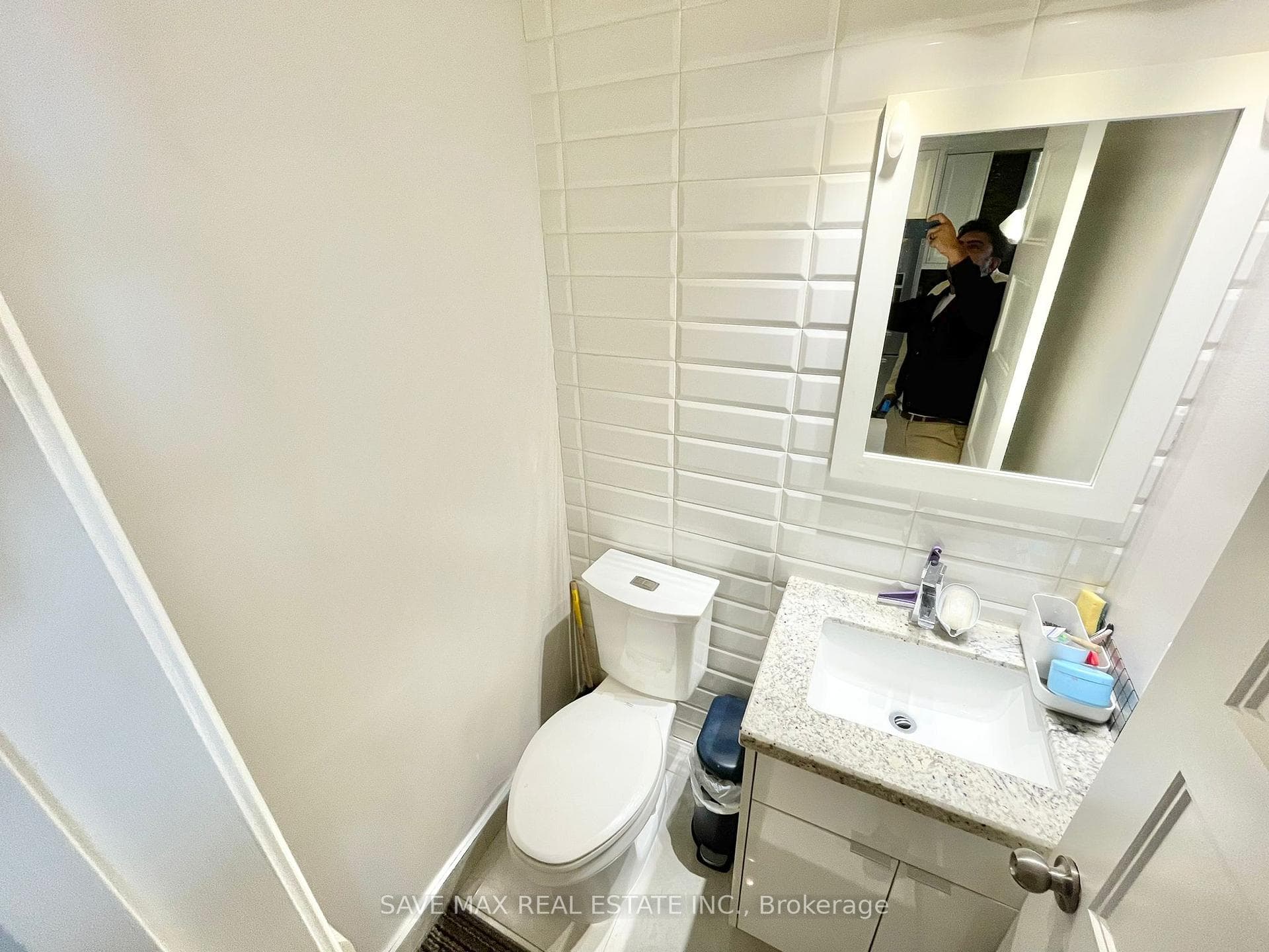 103 Chalfield Lane photo 7