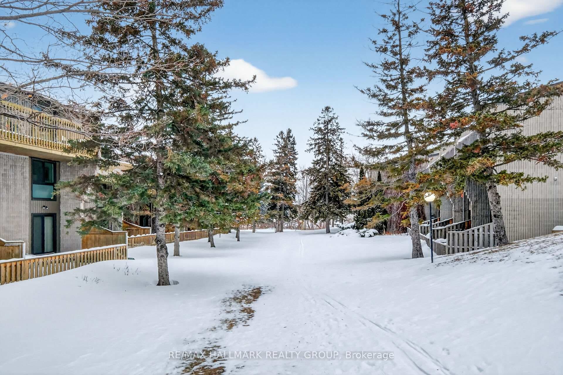 1111 Ambleside Drive Unit 13 photo 46