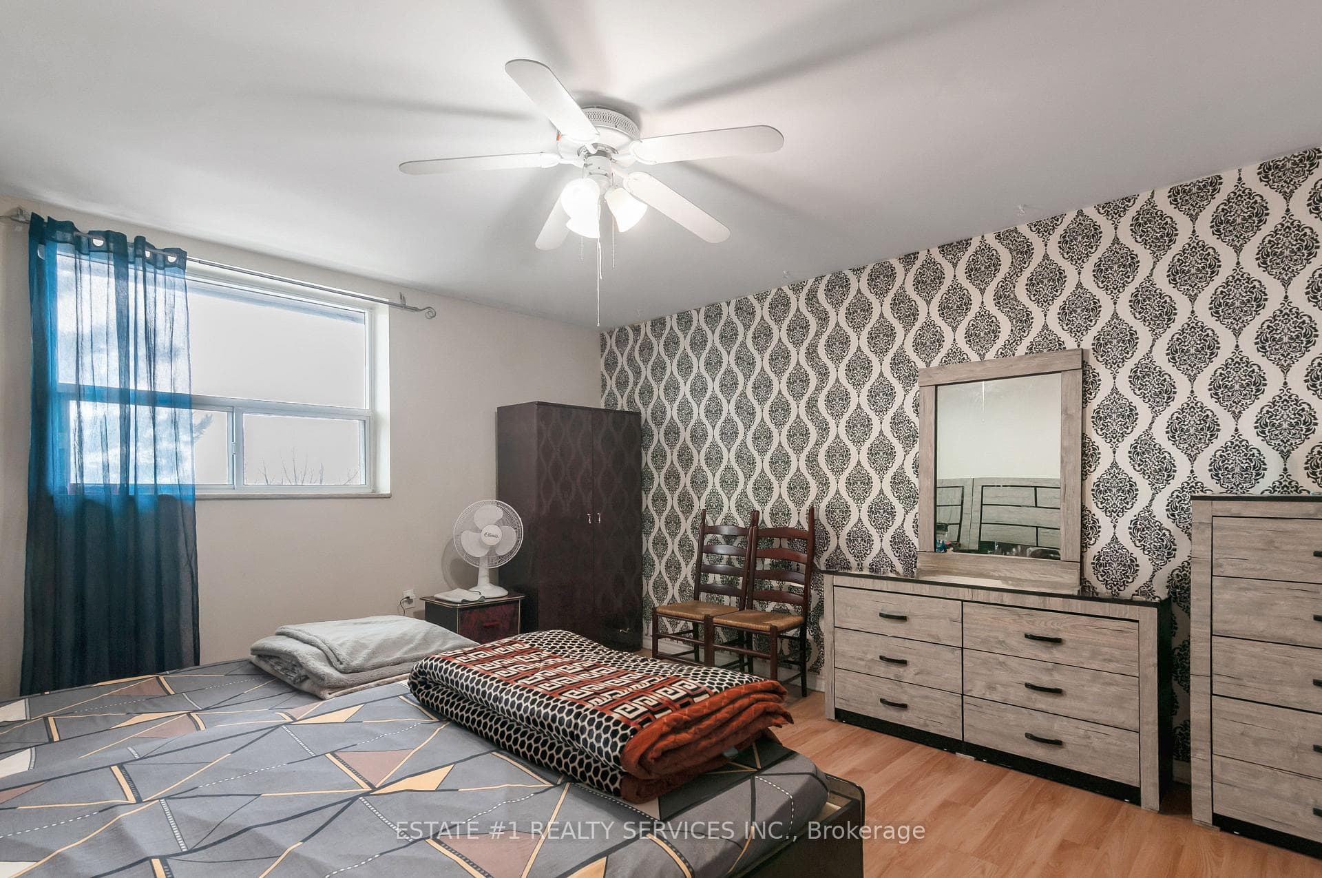 3555 Derry Road Unit 402 photo 11